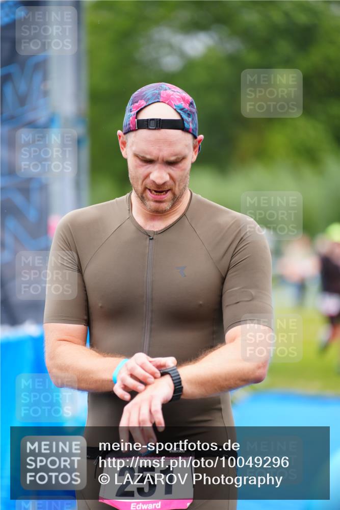 30.08.2026 - Elbe Triathlon Hamburg LAZAROV Photography http://msf.ph/oto/10049296 30.08.2026 10:35:25 Ziel 251, 325 meine-sportfotos.de