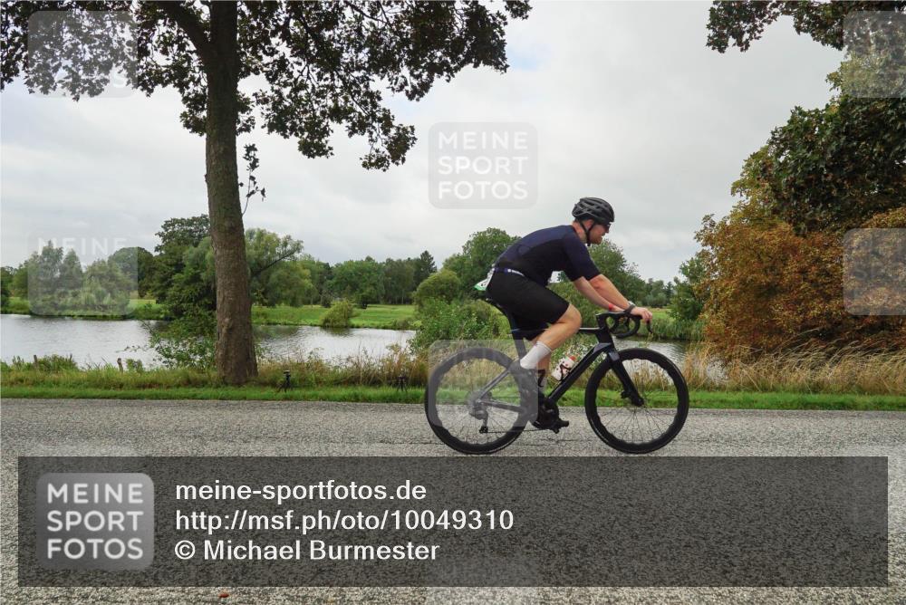 30.08.2026 - Elbe Triathlon Hamburg Michael Burmester http://msf.ph/oto/10049310 30.08.2026 09:37:43 Radfahren 356, 362, 439, 497, 555, 642, 711, 1897 meine-sportfotos.de
