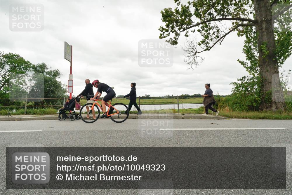 30.08.2026 - Elbe Triathlon Hamburg Michael Burmester http://msf.ph/oto/10049323 30.08.2026 15:30:36 Radfahren  meine-sportfotos.de