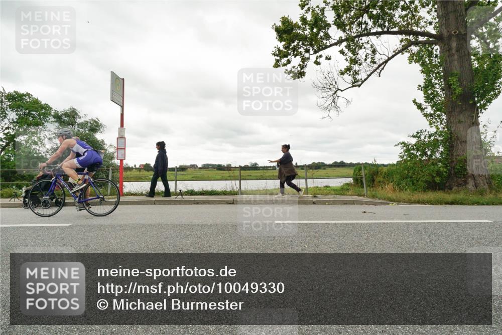 30.08.2026 - Elbe Triathlon Hamburg Michael Burmester http://msf.ph/oto/10049330 30.08.2026 15:30:38 Radfahren  meine-sportfotos.de