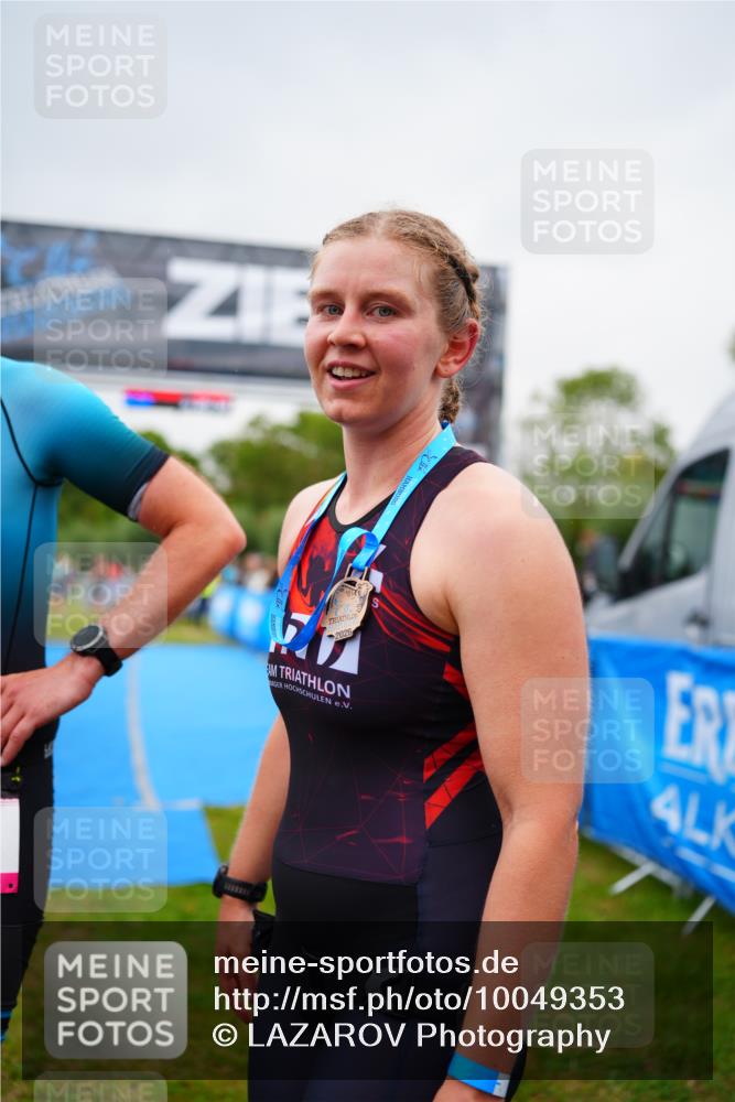 30.08.2026 - Elbe Triathlon Hamburg LAZAROV Photography http://msf.ph/oto/10049353 30.08.2026 10:35:32 Ziel 325 meine-sportfotos.de