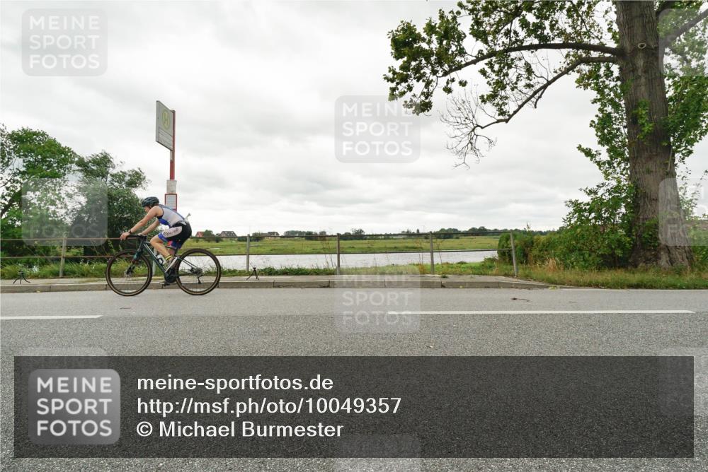 30.08.2026 - Elbe Triathlon Hamburg Michael Burmester http://msf.ph/oto/10049357 30.08.2026 15:30:55 Radfahren  meine-sportfotos.de