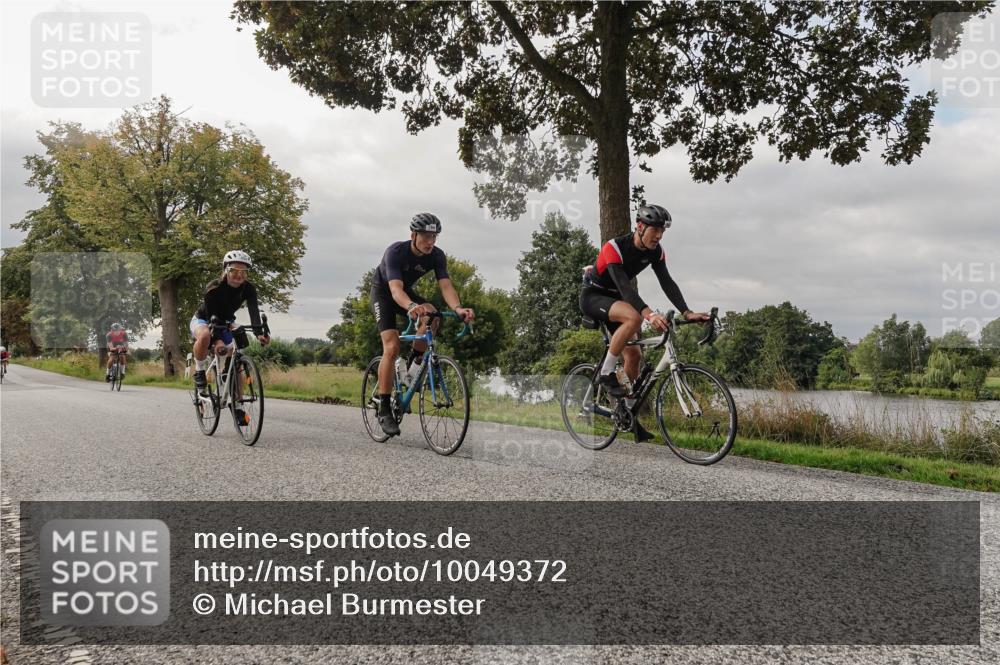 30.08.2026 - Elbe Triathlon Hamburg Michael Burmester http://msf.ph/oto/10049372 30.08.2026 09:49:58 Radfahren 282, 346, 458, 483, 542, 715, 794, 854 meine-sportfotos.de