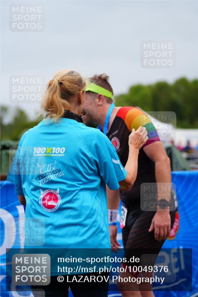 30.08.2026 - Elbe Triathlon Hamburg LAZAROV Photography http://msf.ph/oto/10049376 30.08.2026 10:35:37 Ziel  meine-sportfotos.de