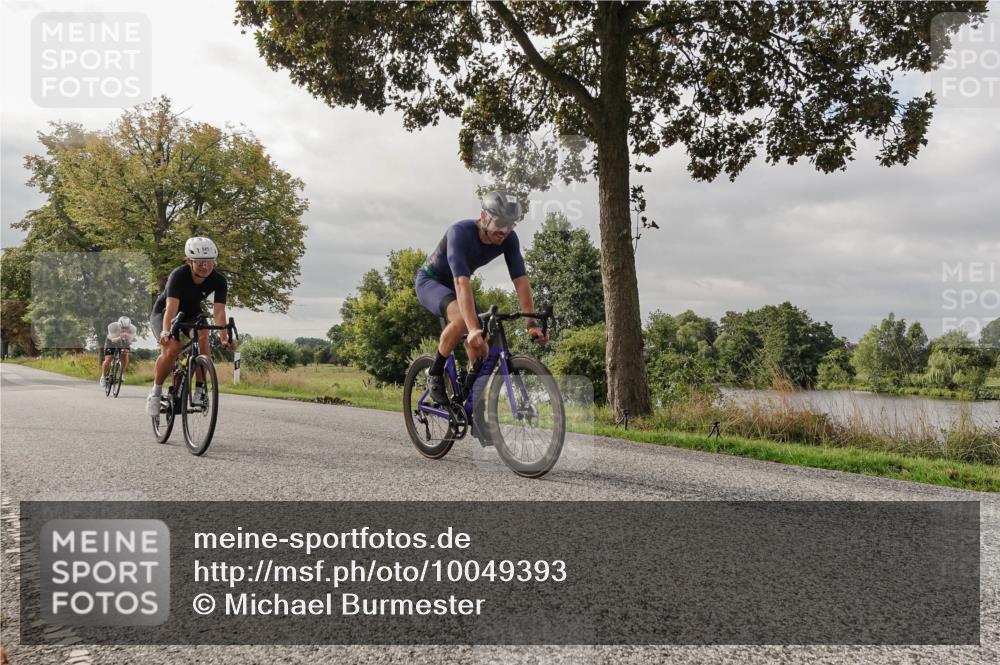 30.08.2026 - Elbe Triathlon Hamburg Michael Burmester http://msf.ph/oto/10049393 30.08.2026 09:50:09 Radfahren 444, 659, 845 meine-sportfotos.de