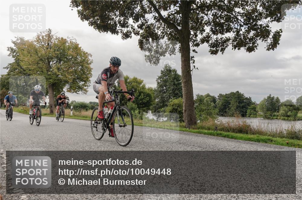 30.08.2026 - Elbe Triathlon Hamburg Michael Burmester http://msf.ph/oto/10049448 30.08.2026 09:50:55 Radfahren 281, 398, 514, 584, 800 meine-sportfotos.de