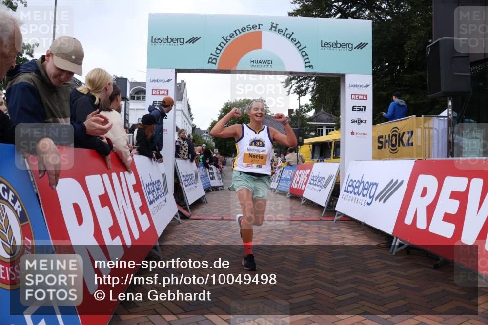 30.08.2026 - Blankeneser Heldenlauf Lena Gebhardt http://msf.ph/oto/10049498 30.08.2026 11:56:45 Ziel 2610, 2717, 2916, 4206 meine-sportfotos.de