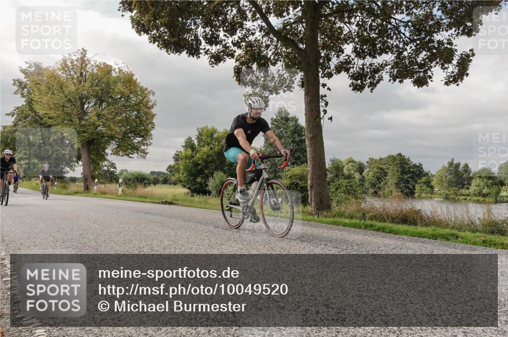 30.08.2026 - Elbe Triathlon Hamburg Michael Burmester http://msf.ph/oto/10049520 30.08.2026 09:51:39 Radfahren 431, 554, 602, 609, 683, 763, 865, 905 meine-sportfotos.de