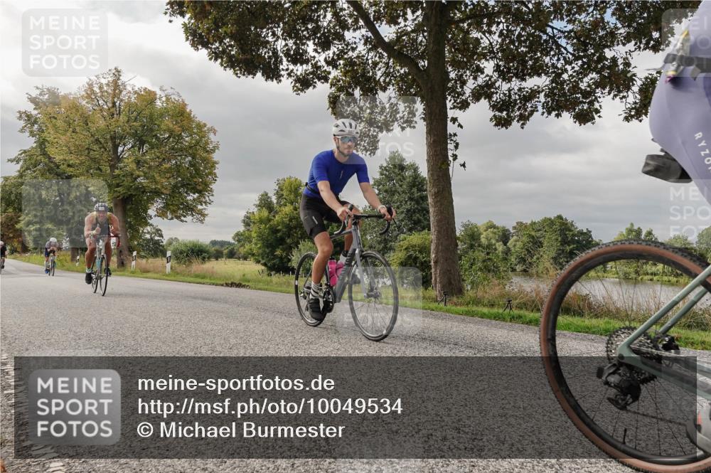 30.08.2026 - Elbe Triathlon Hamburg Michael Burmester http://msf.ph/oto/10049534 30.08.2026 09:51:43 Radfahren 554, 602, 609, 683, 763, 840, 865, 905 meine-sportfotos.de