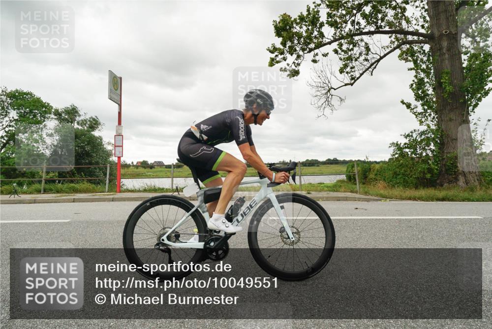 30.08.2026 - Elbe Triathlon Hamburg Michael Burmester http://msf.ph/oto/10049551 30.08.2026 15:33:23 Radfahren  meine-sportfotos.de