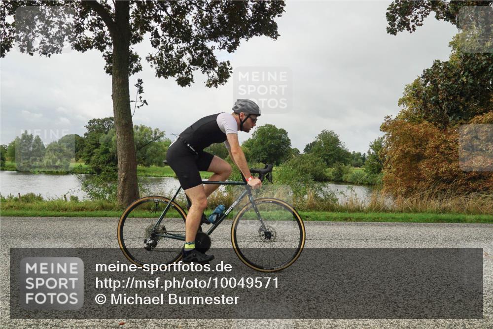 30.08.2026 - Elbe Triathlon Hamburg Michael Burmester http://msf.ph/oto/10049571 30.08.2026 09:38:52 Radfahren 269, 408, 663, 732, 856 meine-sportfotos.de