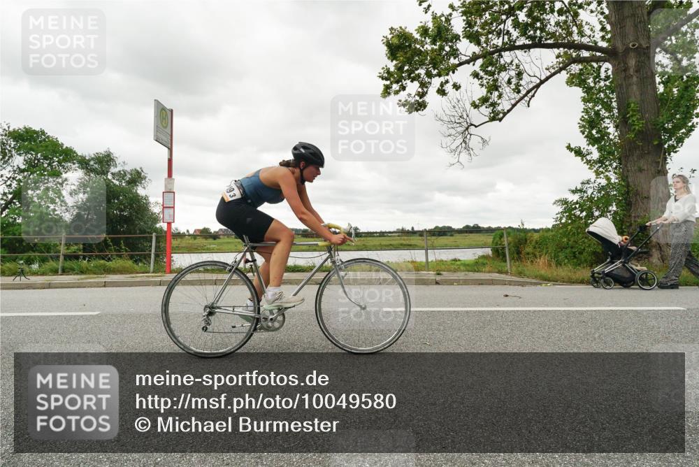 30.08.2026 - Elbe Triathlon Hamburg Michael Burmester http://msf.ph/oto/10049580 30.08.2026 15:33:50 Radfahren  meine-sportfotos.de