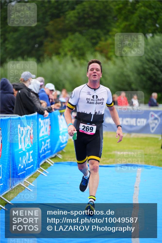 30.08.2026 - Elbe Triathlon Hamburg LAZAROV Photography http://msf.ph/oto/10049587 30.08.2026 10:36:14 Ziel 269, 338 meine-sportfotos.de