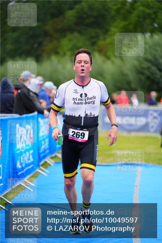 30.08.2026 - Elbe Triathlon Hamburg LAZAROV Photography http://msf.ph/oto/10049597 30.08.2026 10:36:14 Ziel 269, 338 meine-sportfotos.de