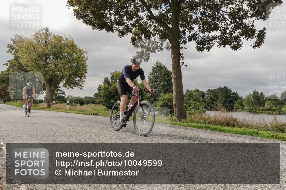 30.08.2026 - Elbe Triathlon Hamburg Michael Burmester http://msf.ph/oto/10049599 30.08.2026 09:52:19 Radfahren 512, 524, 550, 555, 716, 783, 828, 867, 871 meine-sportfotos.de
