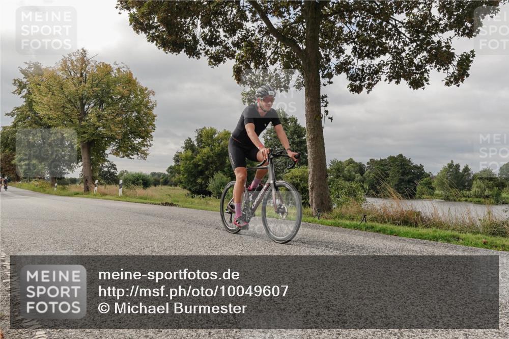 30.08.2026 - Elbe Triathlon Hamburg Michael Burmester http://msf.ph/oto/10049607 30.08.2026 09:52:20 Radfahren 524, 550, 555, 761, 783, 828, 867, 871, 914 meine-sportfotos.de