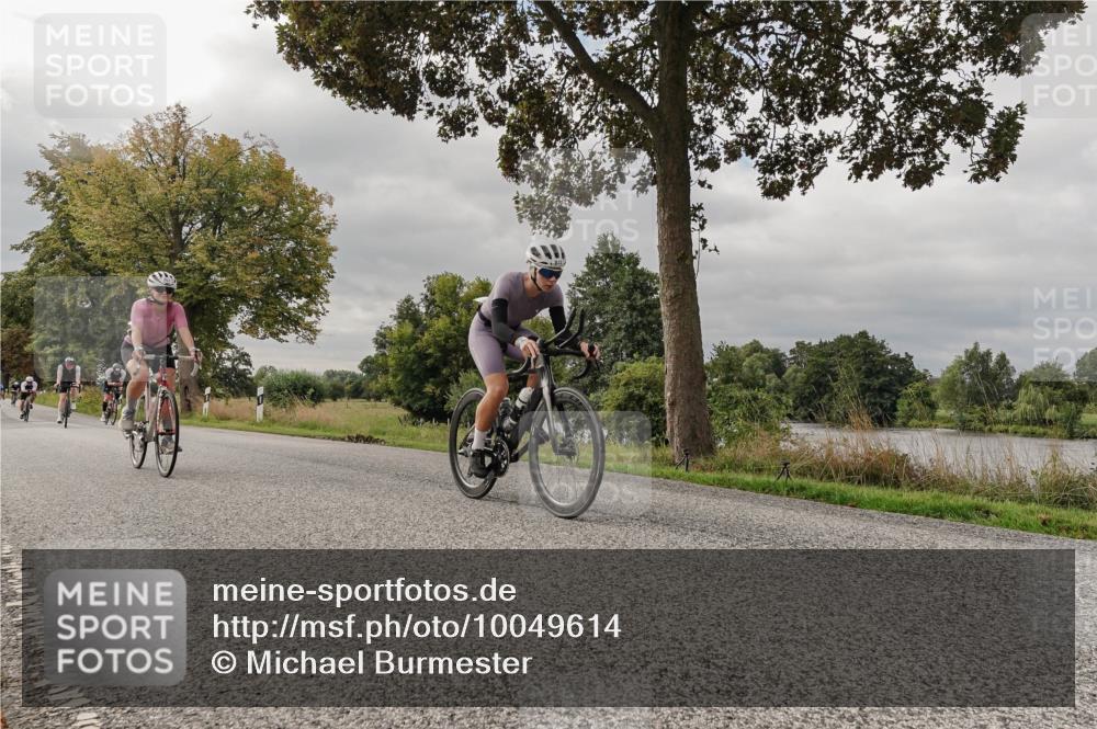 30.08.2026 - Elbe Triathlon Hamburg Michael Burmester http://msf.ph/oto/10049614 30.08.2026 09:52:26 Radfahren 500, 668, 714, 732, 761, 828, 849, 867, 871, 889, 914 meine-sportfotos.de