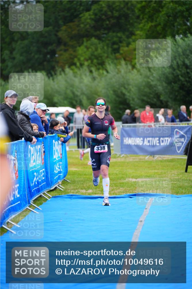 30.08.2026 - Elbe Triathlon Hamburg LAZAROV Photography http://msf.ph/oto/10049616 30.08.2026 10:36:18 Ziel 269, 338 meine-sportfotos.de