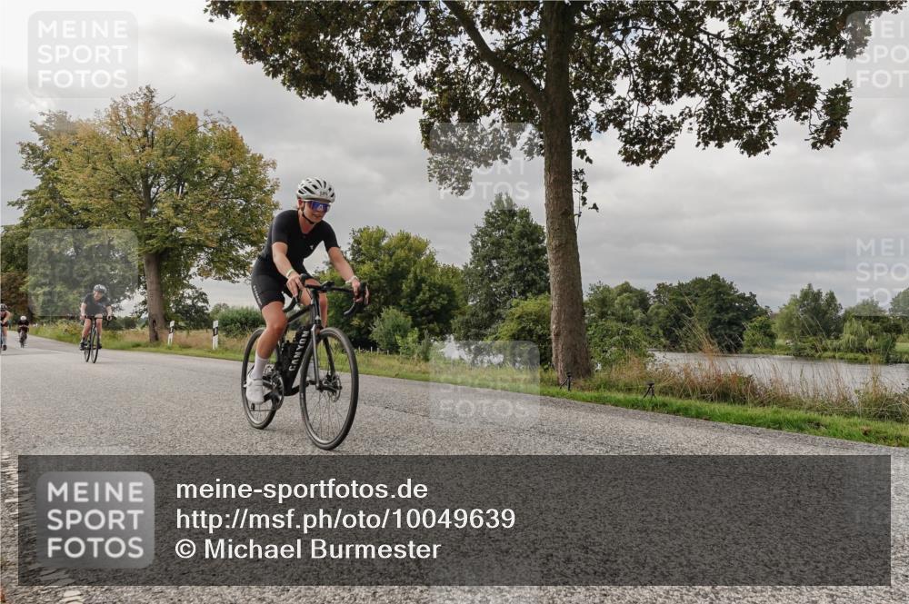 30.08.2026 - Elbe Triathlon Hamburg Michael Burmester http://msf.ph/oto/10049639 30.08.2026 09:52:33 Radfahren 389, 439, 668, 732, 811, 849, 889, 903 meine-sportfotos.de
