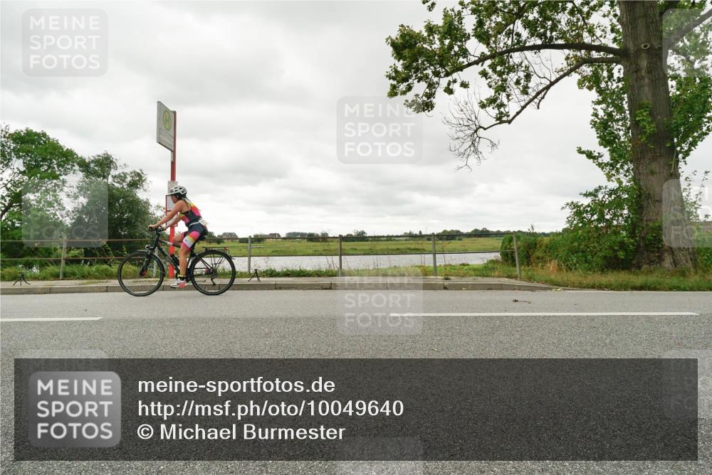 30.08.2026 - Elbe Triathlon Hamburg Michael Burmester http://msf.ph/oto/10049640 30.08.2026 15:34:45 Radfahren  meine-sportfotos.de
