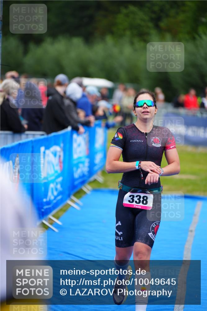 30.08.2026 - Elbe Triathlon Hamburg LAZAROV Photography http://msf.ph/oto/10049645 30.08.2026 10:36:20 Ziel 338 meine-sportfotos.de