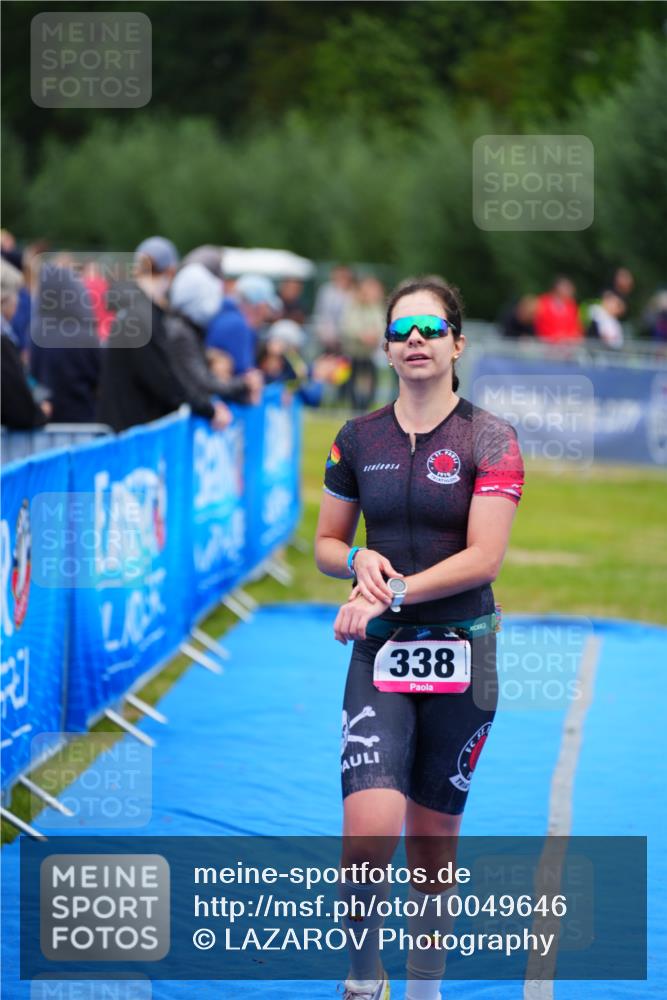 30.08.2026 - Elbe Triathlon Hamburg LAZAROV Photography http://msf.ph/oto/10049646 30.08.2026 10:36:21 Ziel 338 meine-sportfotos.de