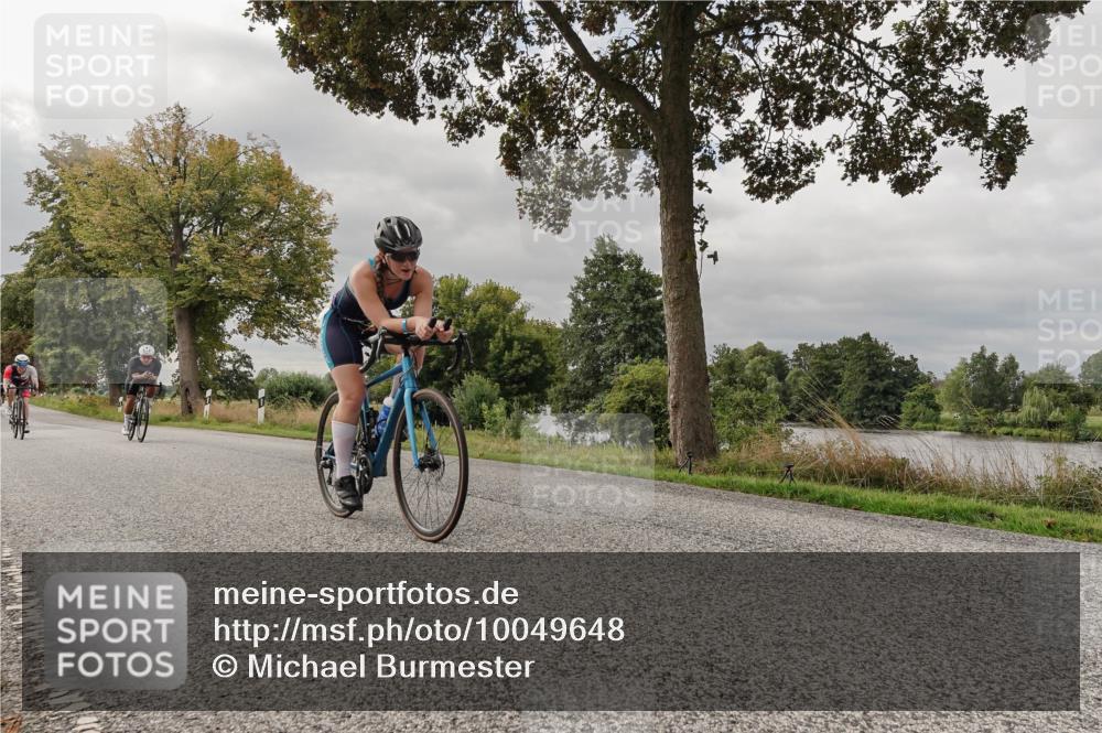 30.08.2026 - Elbe Triathlon Hamburg Michael Burmester http://msf.ph/oto/10049648 30.08.2026 09:52:36 Radfahren 389, 425, 439, 739, 811, 834, 889, 903 meine-sportfotos.de