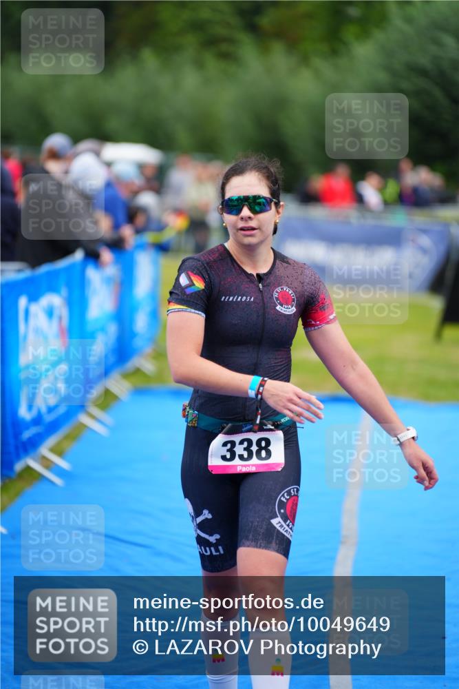 30.08.2026 - Elbe Triathlon Hamburg LAZAROV Photography http://msf.ph/oto/10049649 30.08.2026 10:36:21 Ziel 338 meine-sportfotos.de