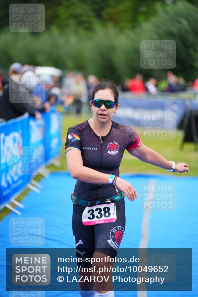 30.08.2026 - Elbe Triathlon Hamburg LAZAROV Photography http://msf.ph/oto/10049652 30.08.2026 10:36:21 Ziel 338 meine-sportfotos.de