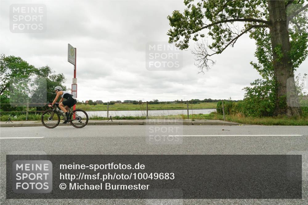 30.08.2026 - Elbe Triathlon Hamburg Michael Burmester http://msf.ph/oto/10049683 30.08.2026 15:35:14 Radfahren  meine-sportfotos.de