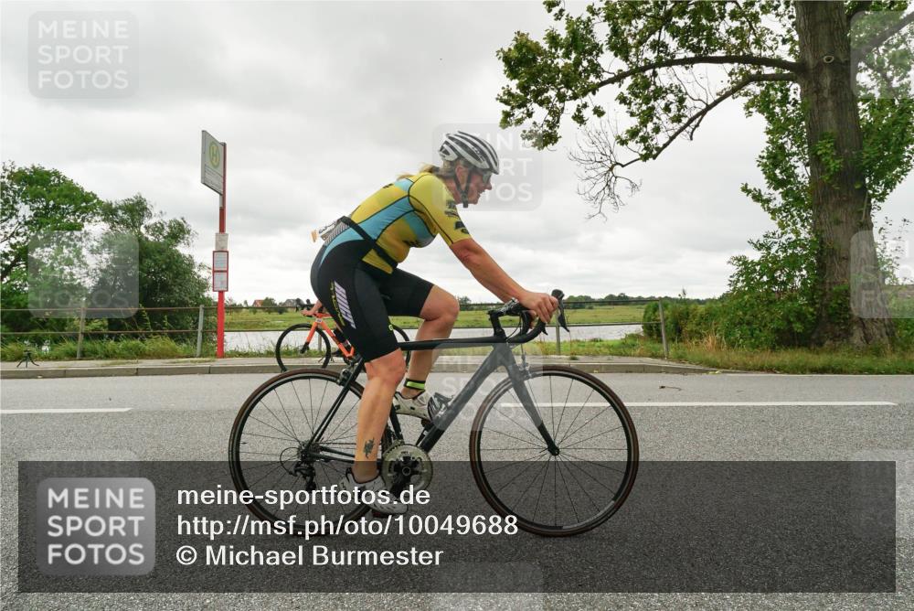 30.08.2026 - Elbe Triathlon Hamburg Michael Burmester http://msf.ph/oto/10049688 30.08.2026 15:35:24 Radfahren  meine-sportfotos.de