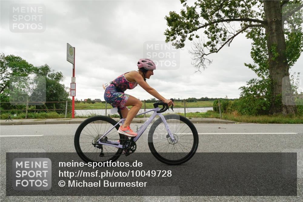 30.08.2026 - Elbe Triathlon Hamburg Michael Burmester http://msf.ph/oto/10049728 30.08.2026 15:35:56 Radfahren  meine-sportfotos.de