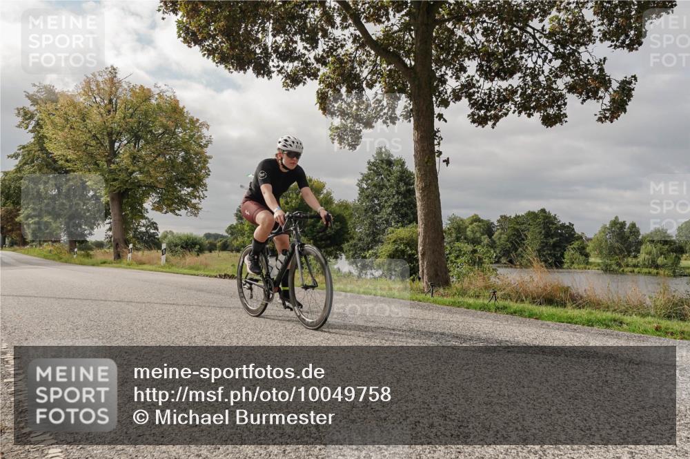 30.08.2026 - Elbe Triathlon Hamburg Michael Burmester http://msf.ph/oto/10049758 30.08.2026 09:54:06 Radfahren 497, 693, 813 meine-sportfotos.de