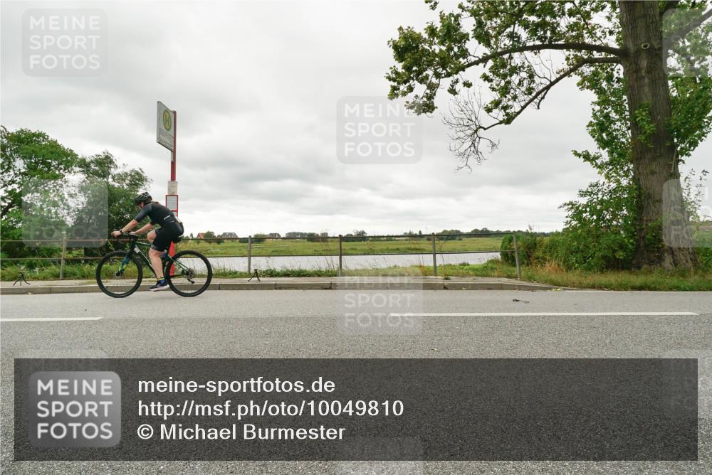 30.08.2026 - Elbe Triathlon Hamburg Michael Burmester http://msf.ph/oto/10049810 30.08.2026 15:37:29 Radfahren  meine-sportfotos.de