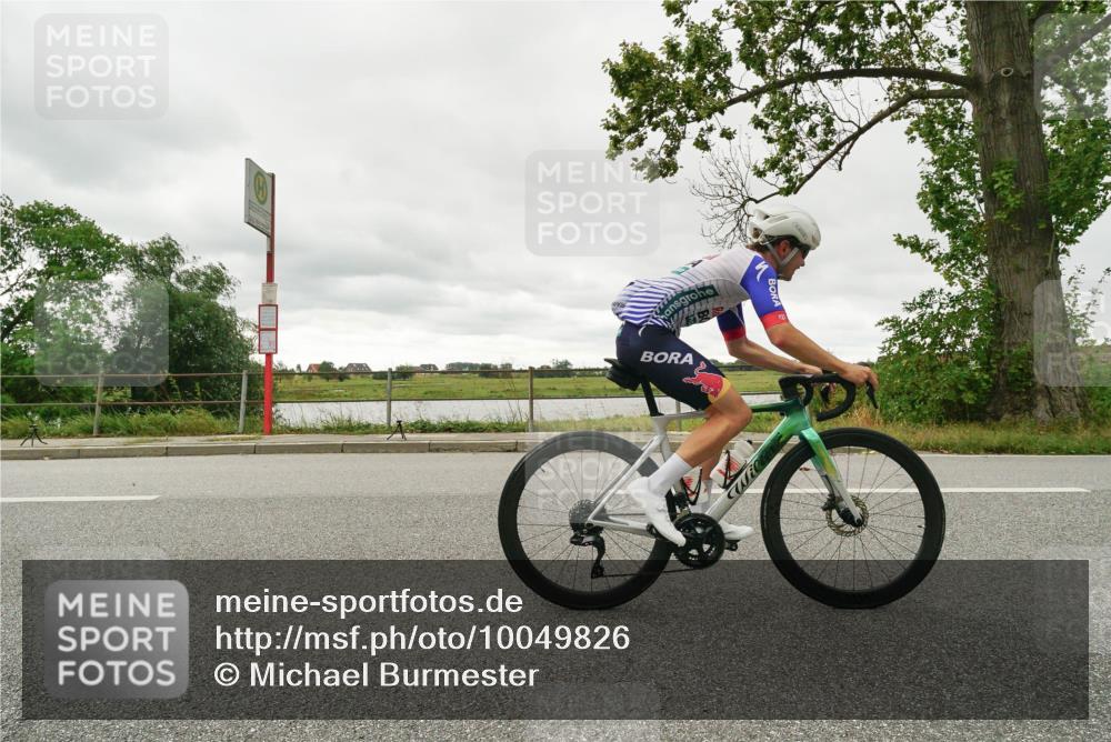 30.08.2026 - Elbe Triathlon Hamburg Michael Burmester http://msf.ph/oto/10049826 30.08.2026 15:38:08 Radfahren  meine-sportfotos.de