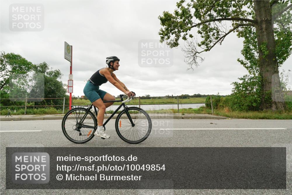 30.08.2026 - Elbe Triathlon Hamburg Michael Burmester http://msf.ph/oto/10049854 30.08.2026 15:38:34 Radfahren  meine-sportfotos.de