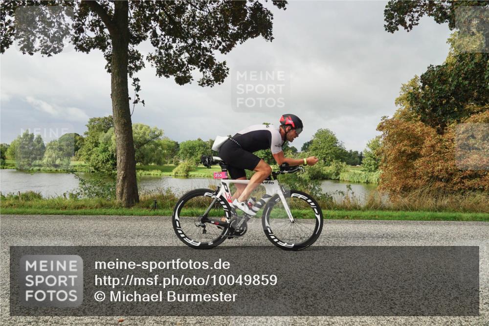 30.08.2026 - Elbe Triathlon Hamburg Michael Burmester http://msf.ph/oto/10049859 30.08.2026 09:40:41 Radfahren 288, 318, 399, 403, 404, 676 meine-sportfotos.de