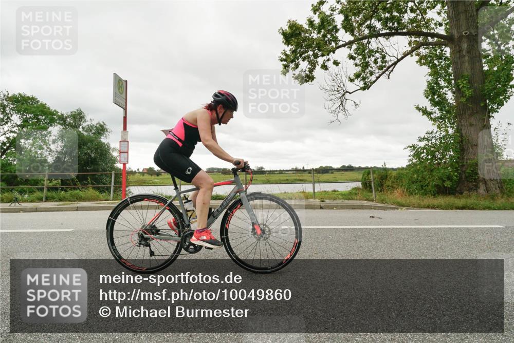 30.08.2026 - Elbe Triathlon Hamburg Michael Burmester http://msf.ph/oto/10049860 30.08.2026 15:38:40 Radfahren  meine-sportfotos.de