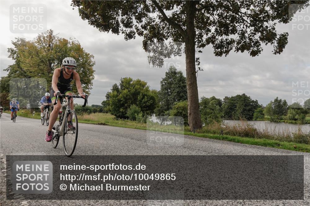 30.08.2026 - Elbe Triathlon Hamburg Michael Burmester http://msf.ph/oto/10049865 30.08.2026 09:55:34 Radfahren 289, 353, 441, 557, 669 meine-sportfotos.de
