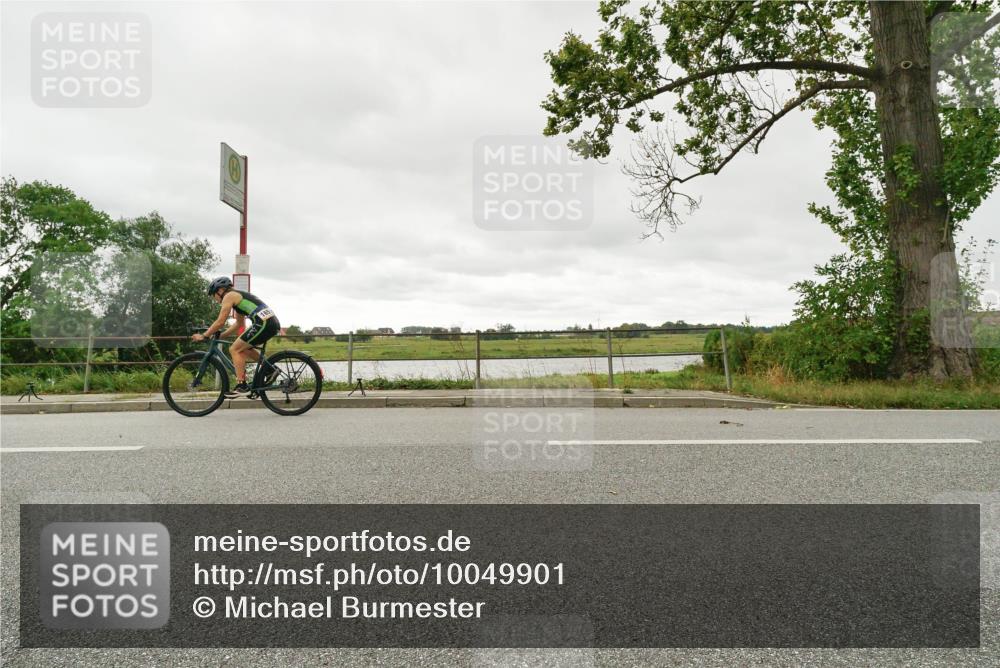 30.08.2026 - Elbe Triathlon Hamburg Michael Burmester http://msf.ph/oto/10049901 30.08.2026 15:39:12 Radfahren  meine-sportfotos.de