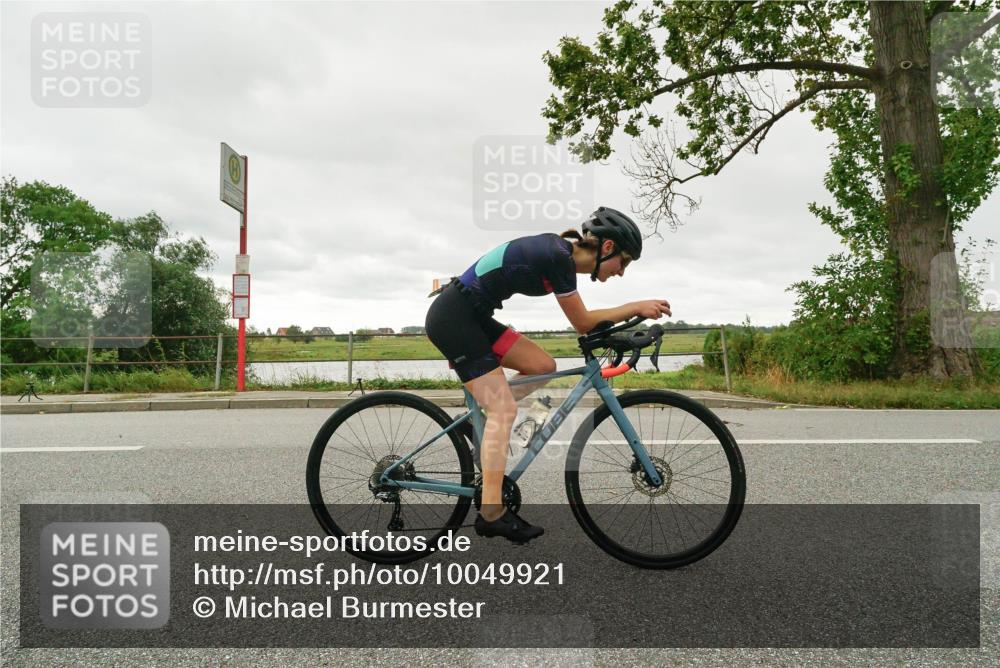 30.08.2026 - Elbe Triathlon Hamburg Michael Burmester http://msf.ph/oto/10049921 30.08.2026 15:39:35 Radfahren  meine-sportfotos.de