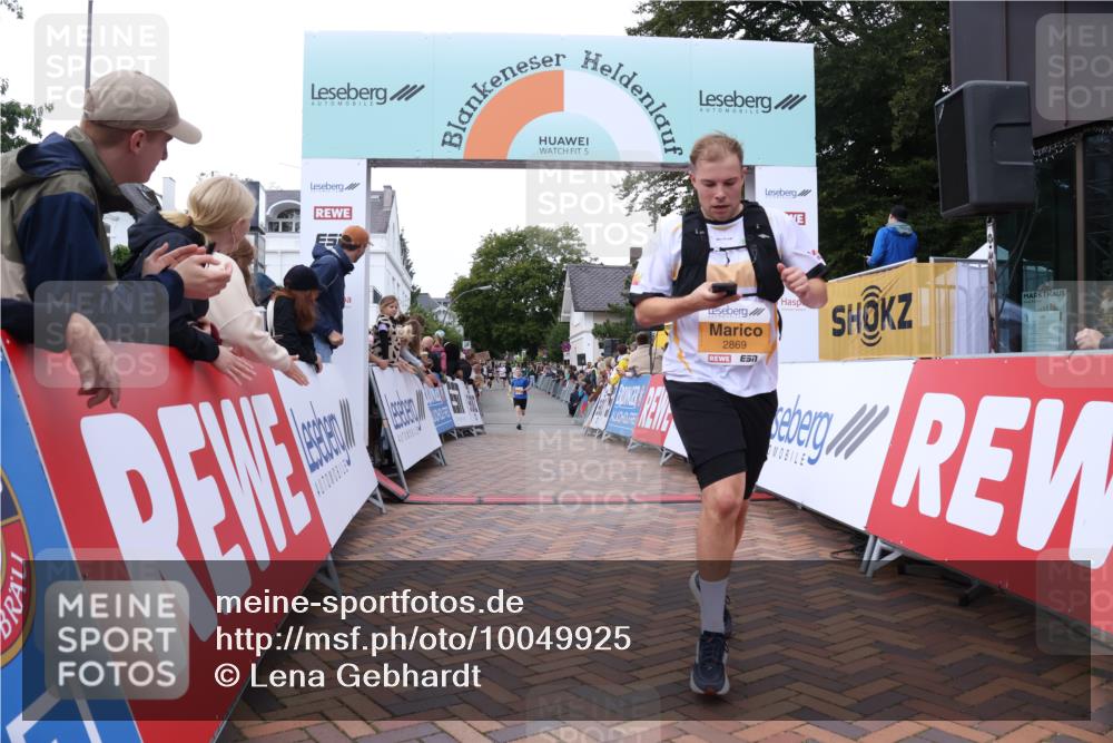 30.08.2026 - Blankeneser Heldenlauf Lena Gebhardt http://msf.ph/oto/10049925 30.08.2026 11:57:50 Ziel 2239, 2574, 2713, 2869 meine-sportfotos.de