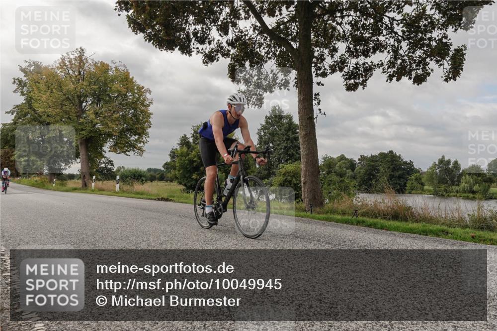 30.08.2026 - Elbe Triathlon Hamburg Michael Burmester http://msf.ph/oto/10049945 30.08.2026 09:56:05 Radfahren 581, 756, 902, 969 meine-sportfotos.de