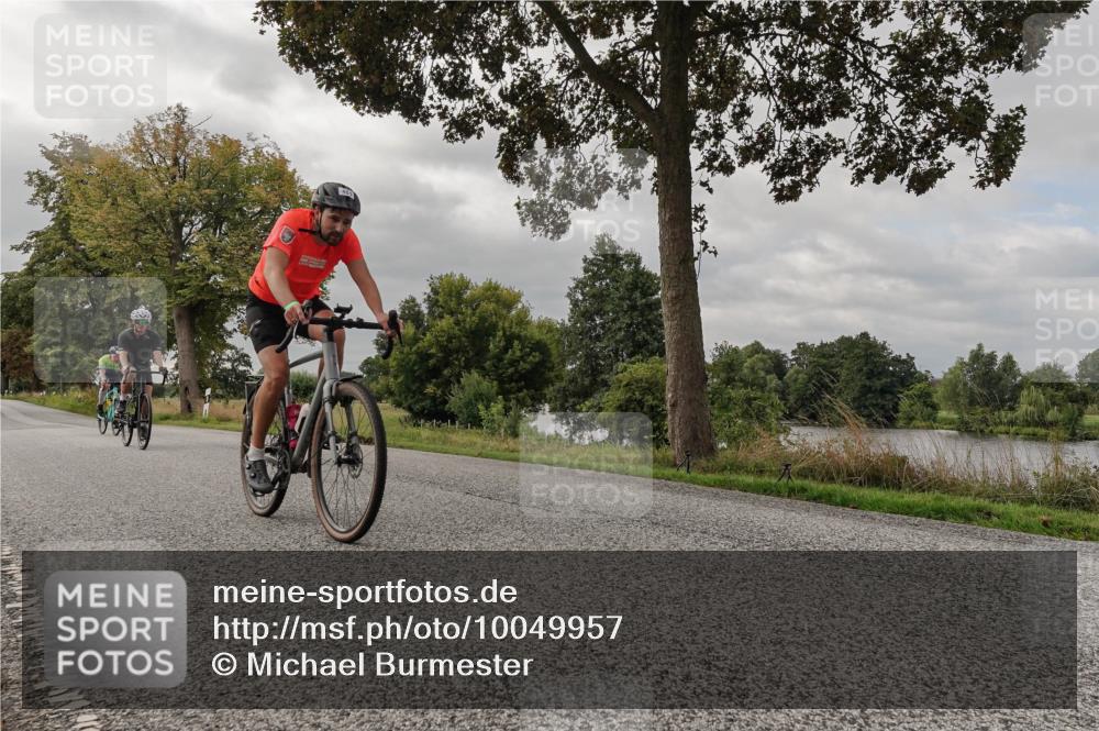 30.08.2026 - Elbe Triathlon Hamburg Michael Burmester http://msf.ph/oto/10049957 30.08.2026 09:56:16 Radfahren 451, 544, 626, 657, 797, 983 meine-sportfotos.de
