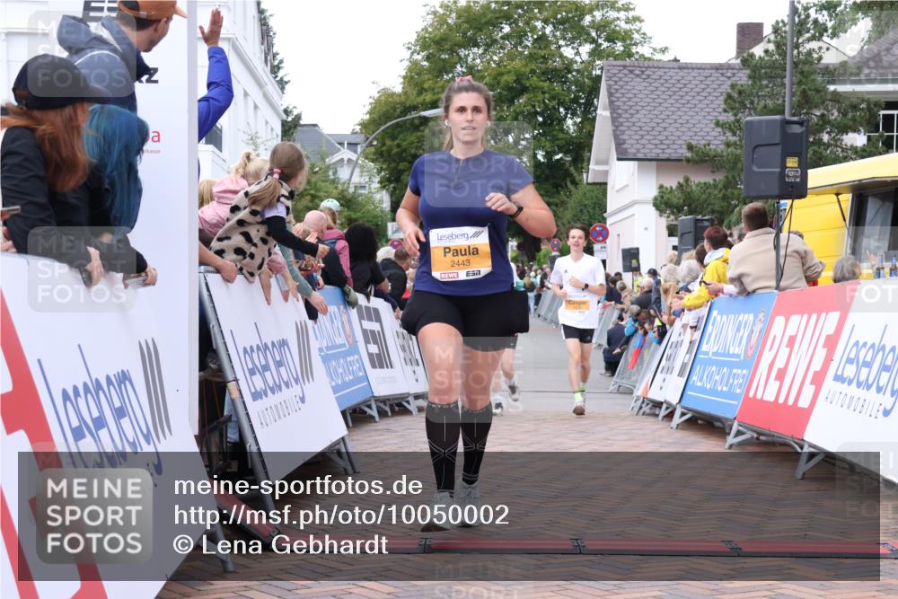 30.08.2026 - Blankeneser Heldenlauf Lena Gebhardt http://msf.ph/oto/10050002 30.08.2026 11:58:04 Ziel 2228, 2230, 2443 meine-sportfotos.de