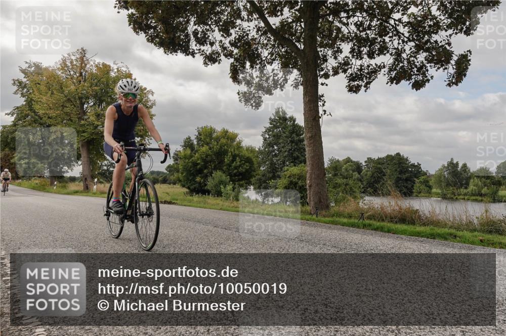 30.08.2026 - Elbe Triathlon Hamburg Michael Burmester http://msf.ph/oto/10050019 30.08.2026 09:56:58 Radfahren 604, 612, 741, 901, 962 meine-sportfotos.de