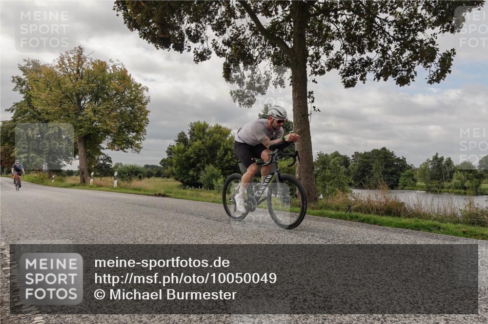 30.08.2026 - Elbe Triathlon Hamburg Michael Burmester http://msf.ph/oto/10050049 30.08.2026 09:57:13 Radfahren 480, 665, 689, 932, 943 meine-sportfotos.de