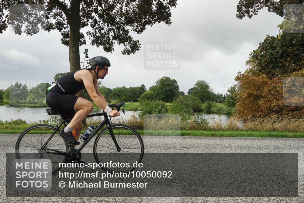 30.08.2026 - Elbe Triathlon Hamburg Michael Burmester http://msf.ph/oto/10050092 30.08.2026 09:42:07 Radfahren 253, 334, 340, 409, 423, 445, 505, 528, 544, 608, 611, 694, 731 meine-sportfotos.de