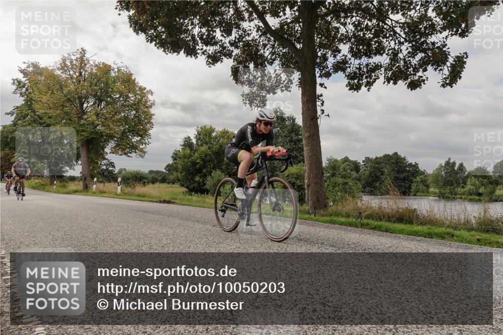 30.08.2026 - Elbe Triathlon Hamburg Michael Burmester http://msf.ph/oto/10050203 30.08.2026 09:58:44 Radfahren 464, 513, 746, 950 meine-sportfotos.de