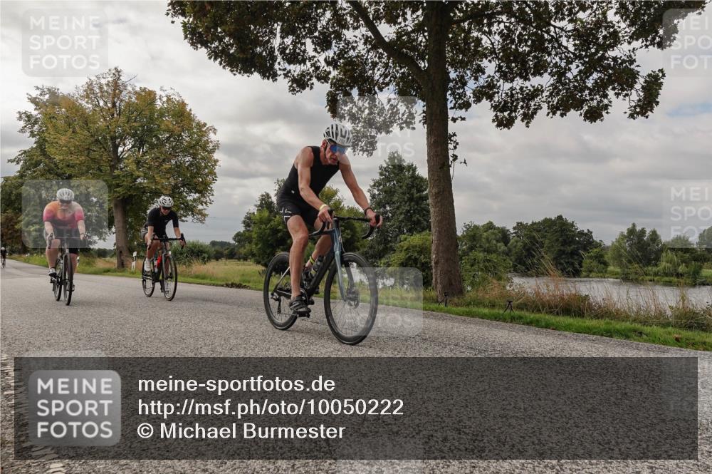 30.08.2026 - Elbe Triathlon Hamburg Michael Burmester http://msf.ph/oto/10050222 30.08.2026 09:58:56 Radfahren 409, 540, 664, 691, 752, 799, 919, 954 meine-sportfotos.de
